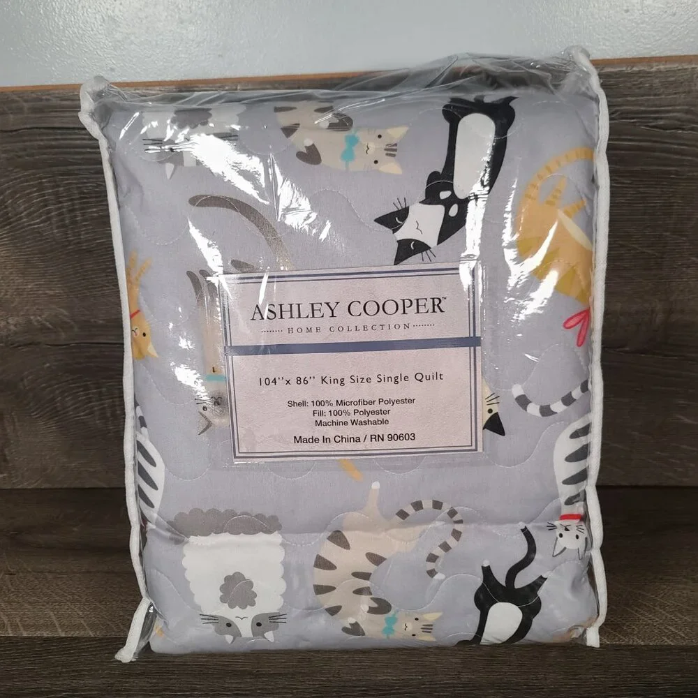 New in Bag Ashley Cooper Home Collection Whimsy Cats King Single Quilt